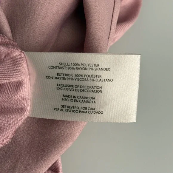 Banana Republic XL V-Neck Blouse Mixed Media Pleated High Low Quiet Luxury EUC - Picture 9 of 10